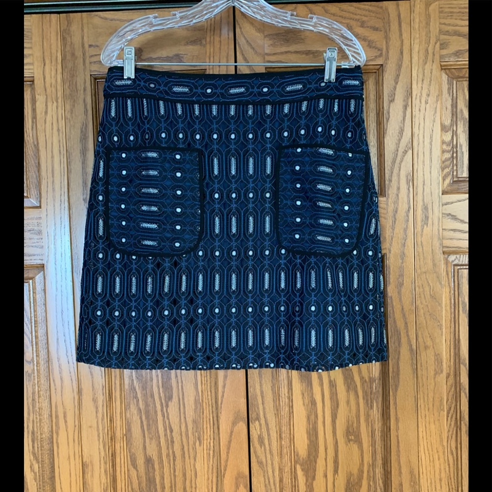 LOFT LACE OVERLAY SKIRT